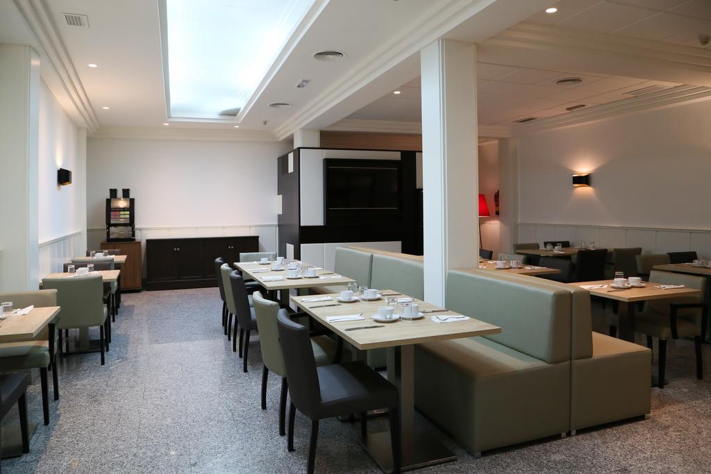 Hostal Carlos III Getafe Exteriör bild